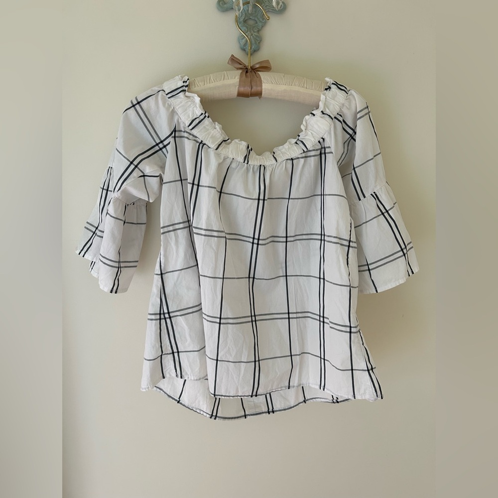 A&F Plaid Off the Shoulder Blouse 
Size: Small
NWOT - Picture 7 of 11